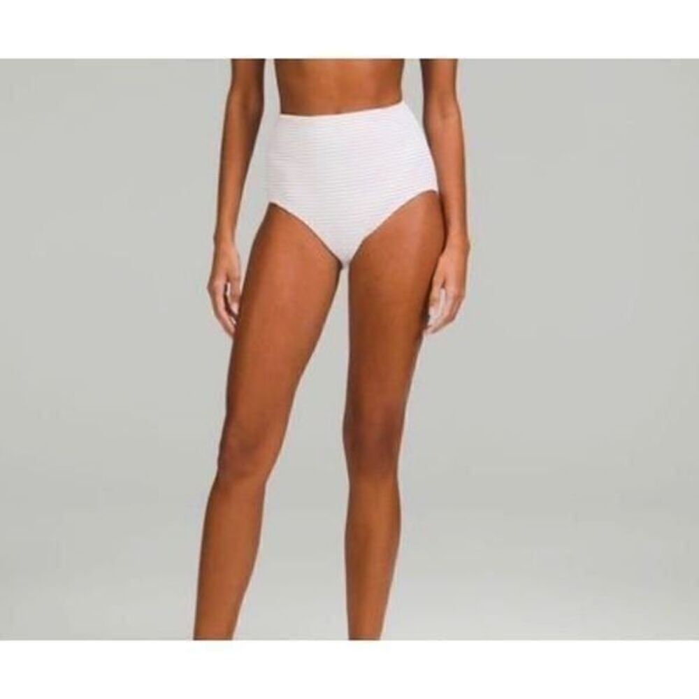 Lululemon Smocked HW med swim botrom 6